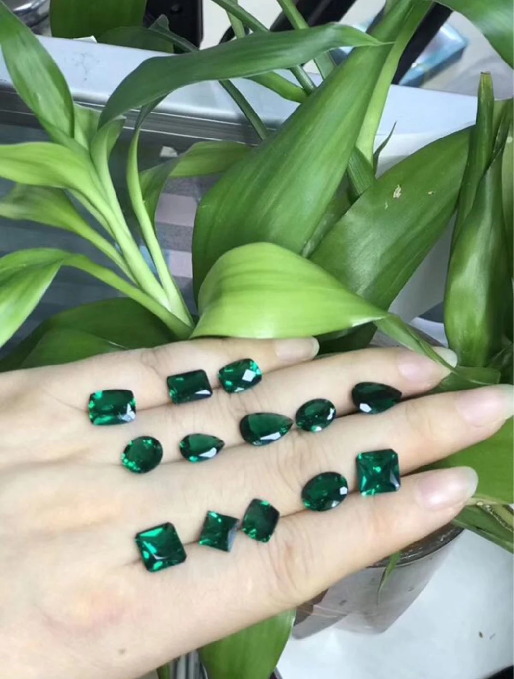 Factory Price Lab Created Colombian Emerald Stone for Fashion Jewelry